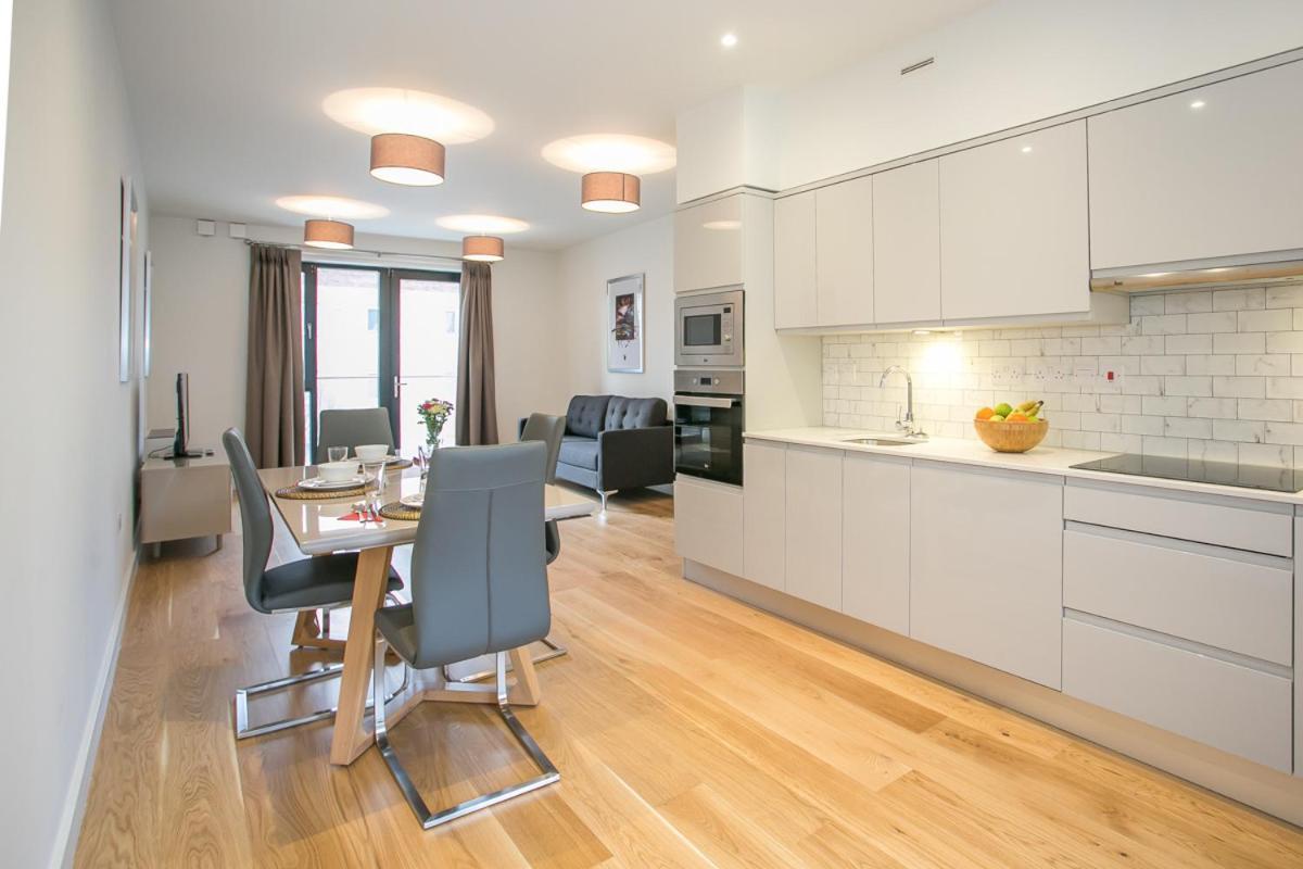Grand Canal Square Apartments Dublin Exterior foto